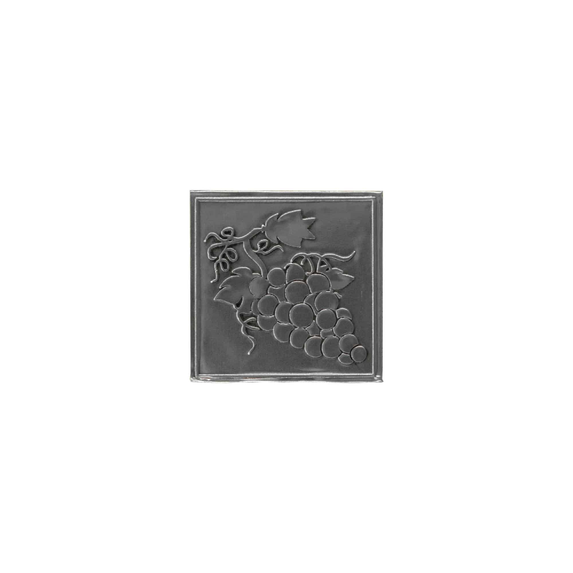 Oznaka od kositra 'Grožđe', kvadratna, metal, srebrna