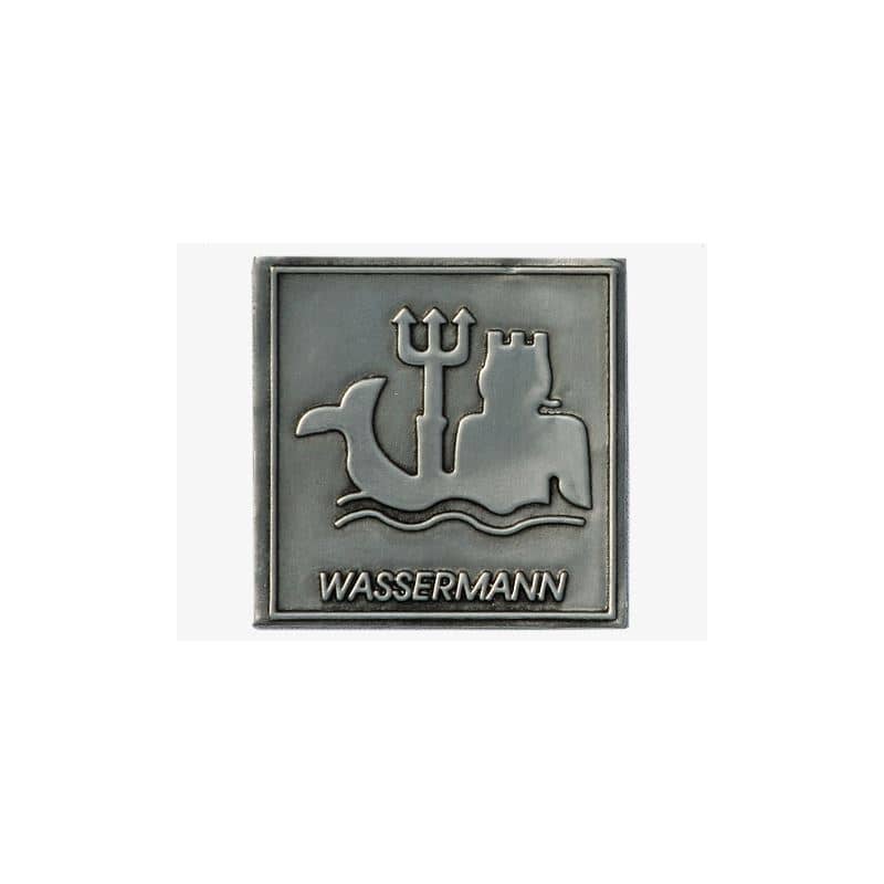 Kositrena naljepnica 'Vodenjak', kvadratna, metal, srebro Kositrena naljepnica 'Vodenjak', kvadratna, metal, srebro